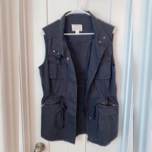 Washed black/grey utility vest